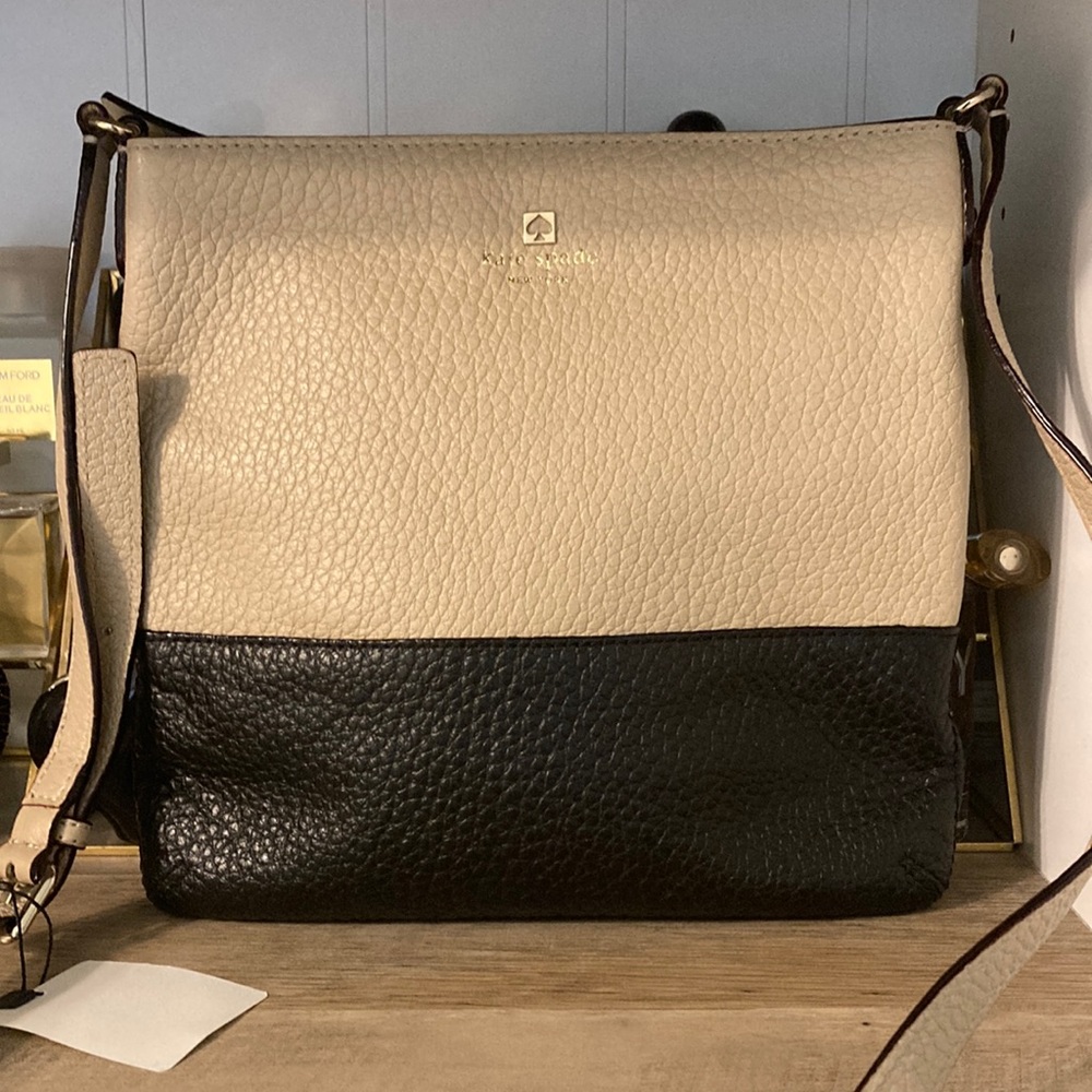 Kate Spade Southport Avenue Cora Crossbody Color Block Bag in Taupe and Black